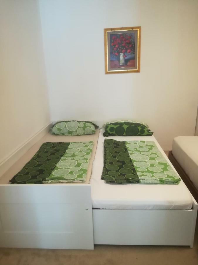 Apartma Zalka Izola Exteriör bild