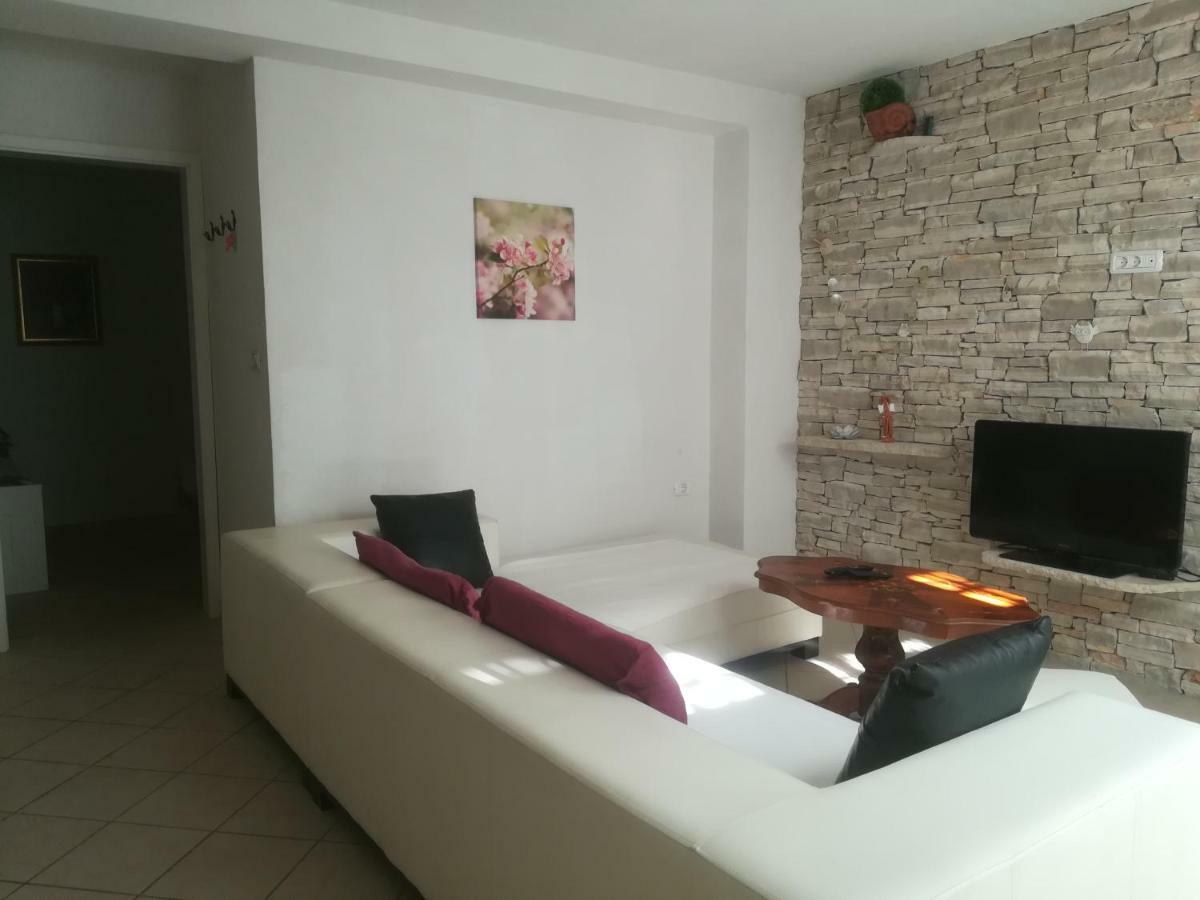 Apartma Zalka Izola Exteriör bild